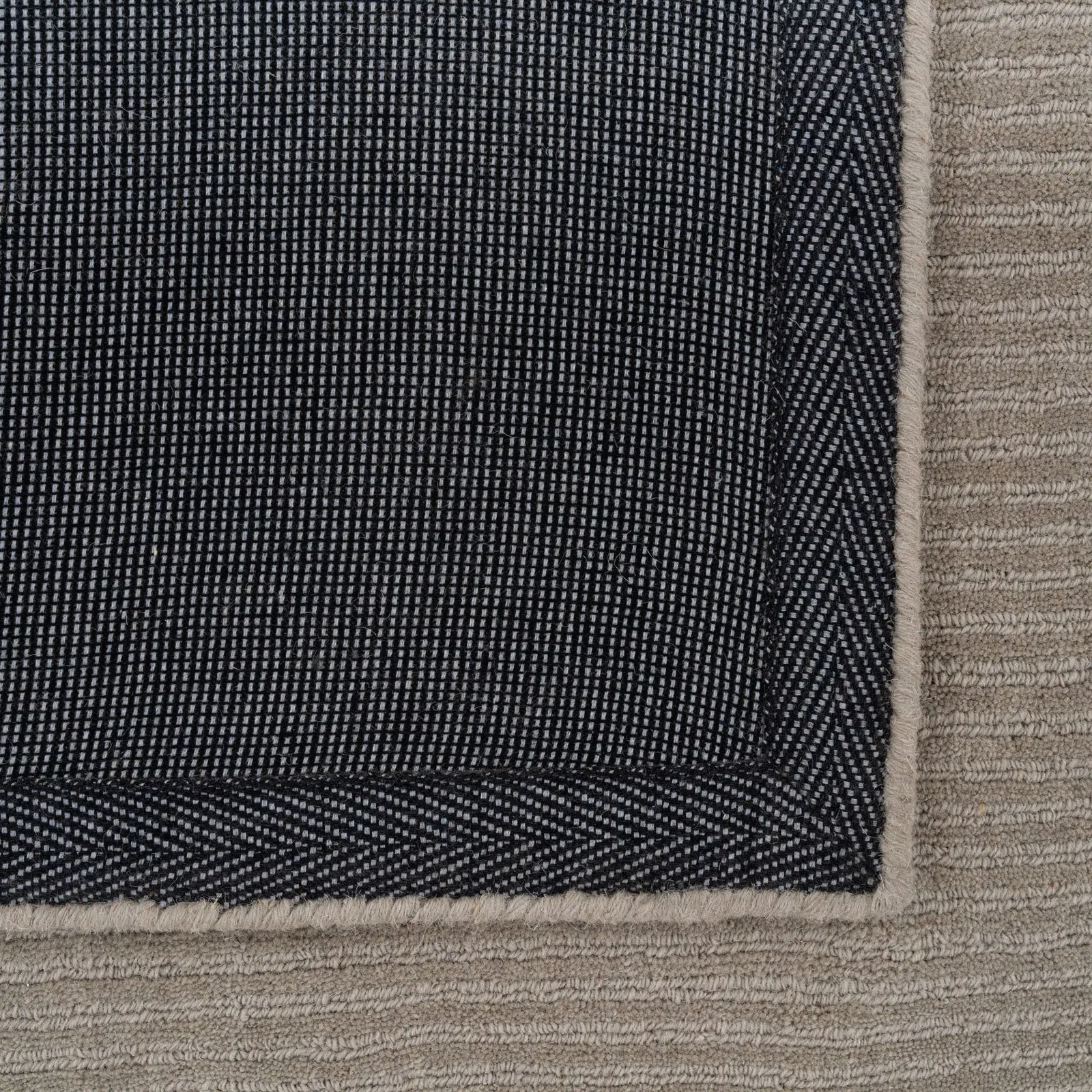 Grey Bordered Wool Rug - Olann Grey