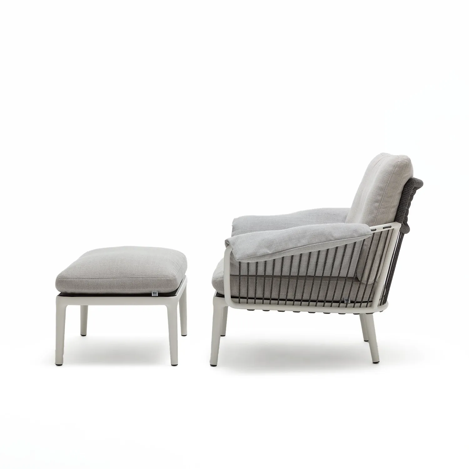 rolf benz | yoko 271 outdoor armchair | bianco