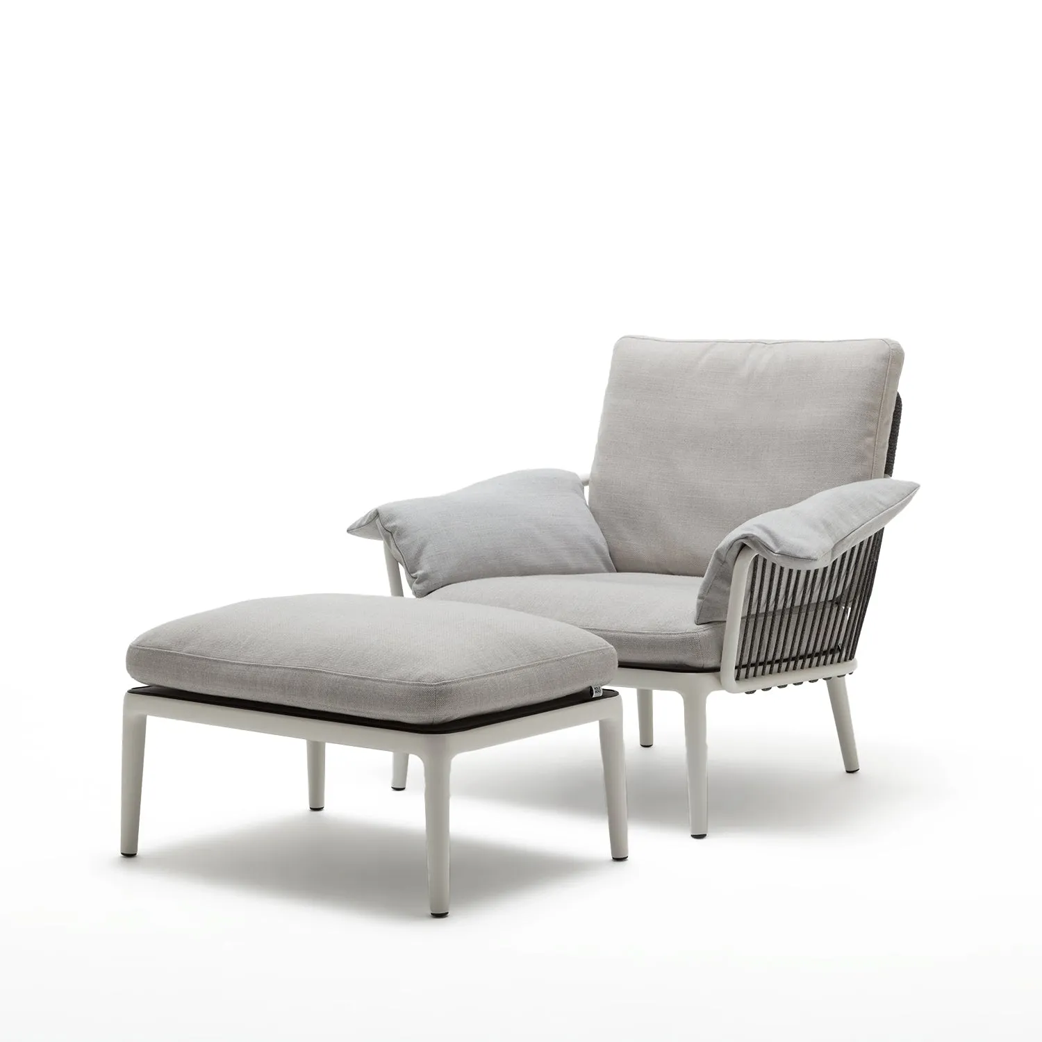 rolf benz | yoko 271 outdoor armchair | bianco