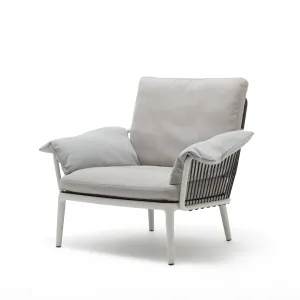 rolf benz | yoko 271 outdoor armchair | bianco