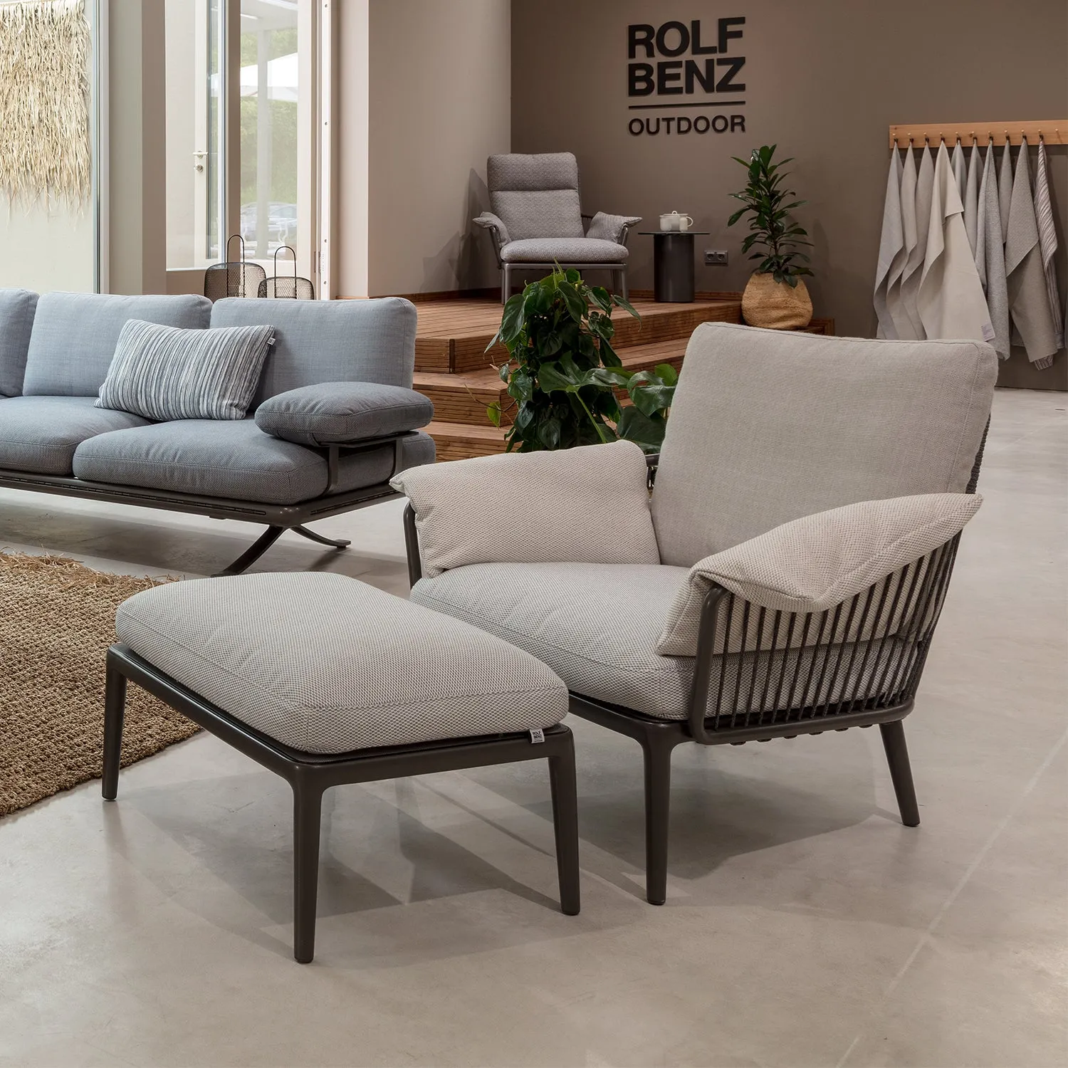 rolf benz | yoko 271 outdoor armchair | bianco