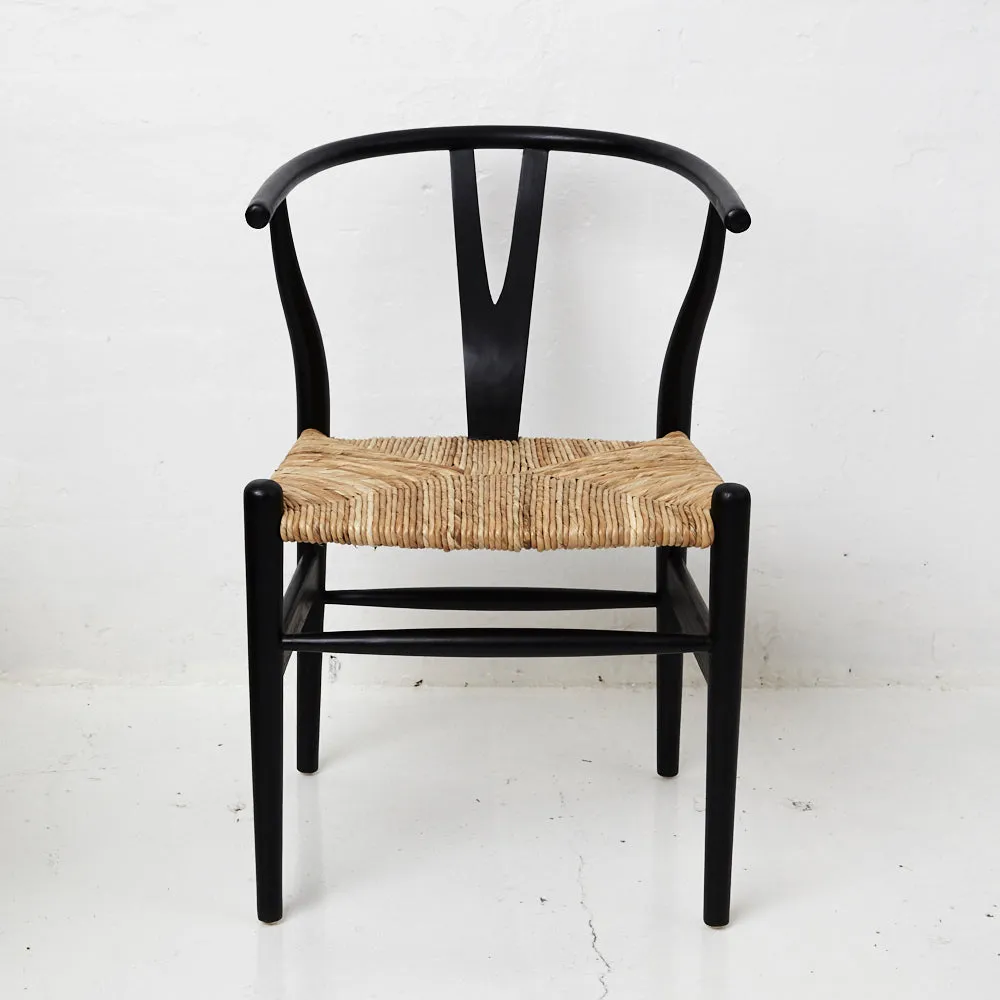 TEAK SARIN WISHBONE CHAIR, BLACK