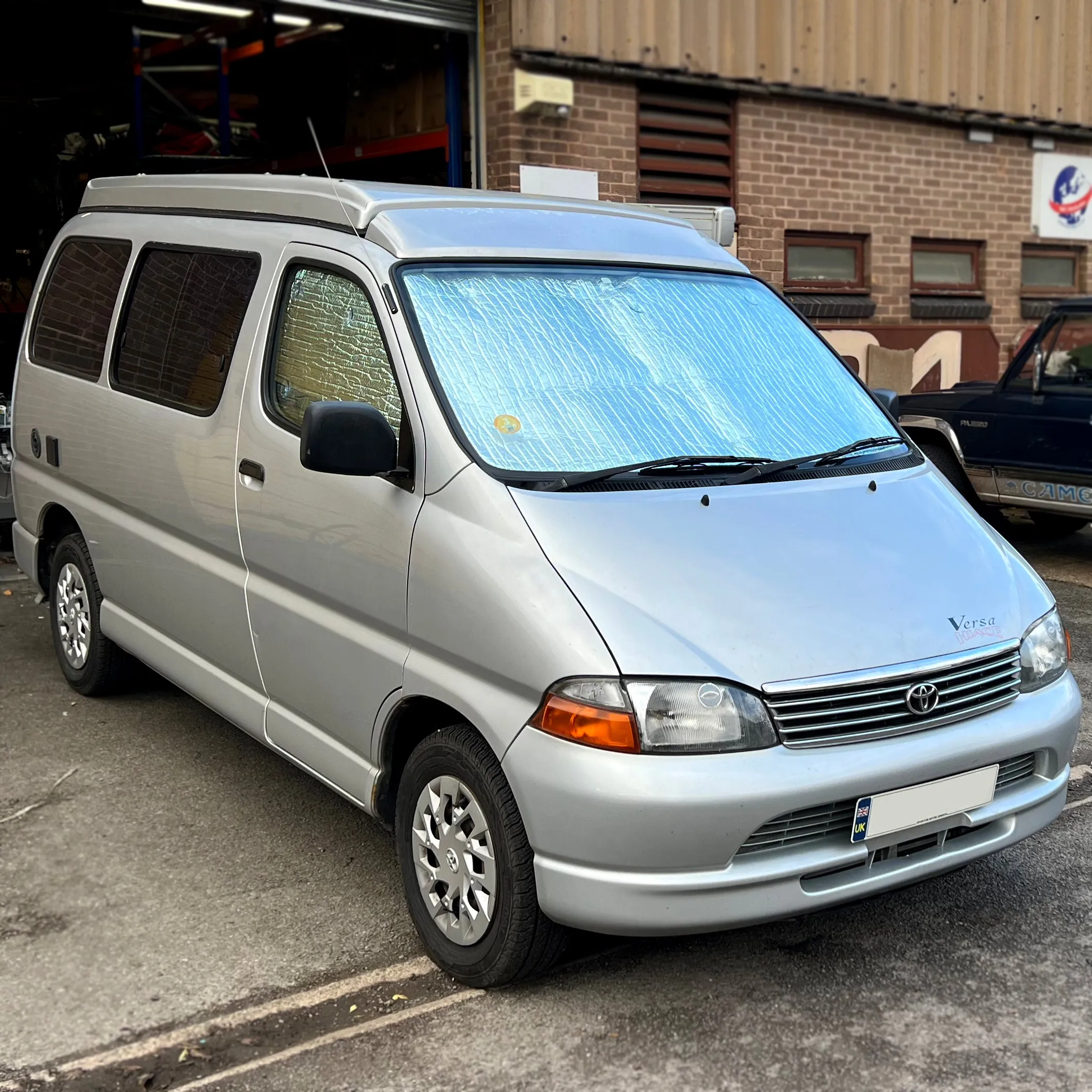 Toyota HiAce / Granvia - Thermal Screens